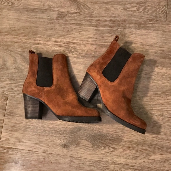 Tony Bianco Shoes - New Tony Bianco Brown Suede Ankle Bootie.